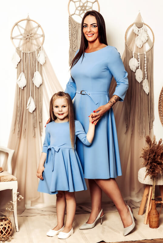 Sukienka z rękawem i rozkloszowaną spódnicą LaKey Rebeka zestaw sukienek mama i córka - sukienka dla dziecka