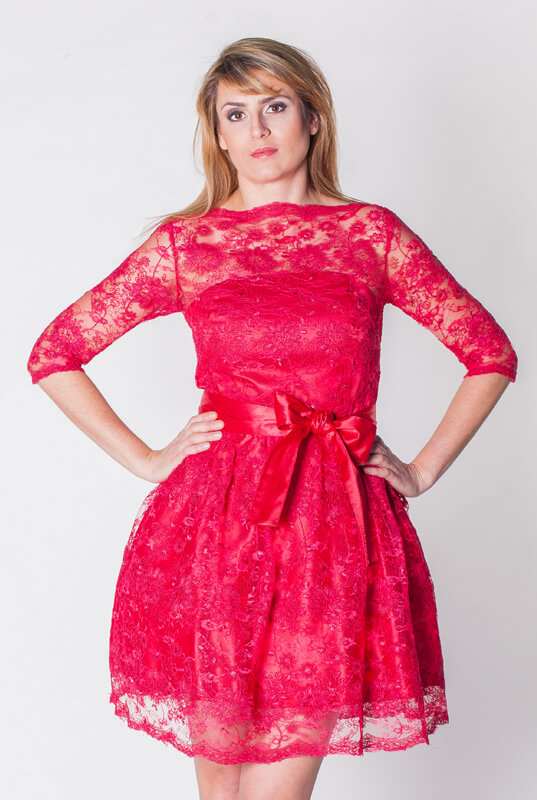 Czerwona sukienka koronkowa z rękawem  - LaKey Rosa